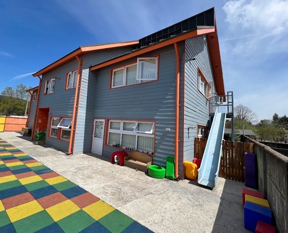 Fachada de la Sala Cuna y Jardín Infantil Mis Primeros Pasos
