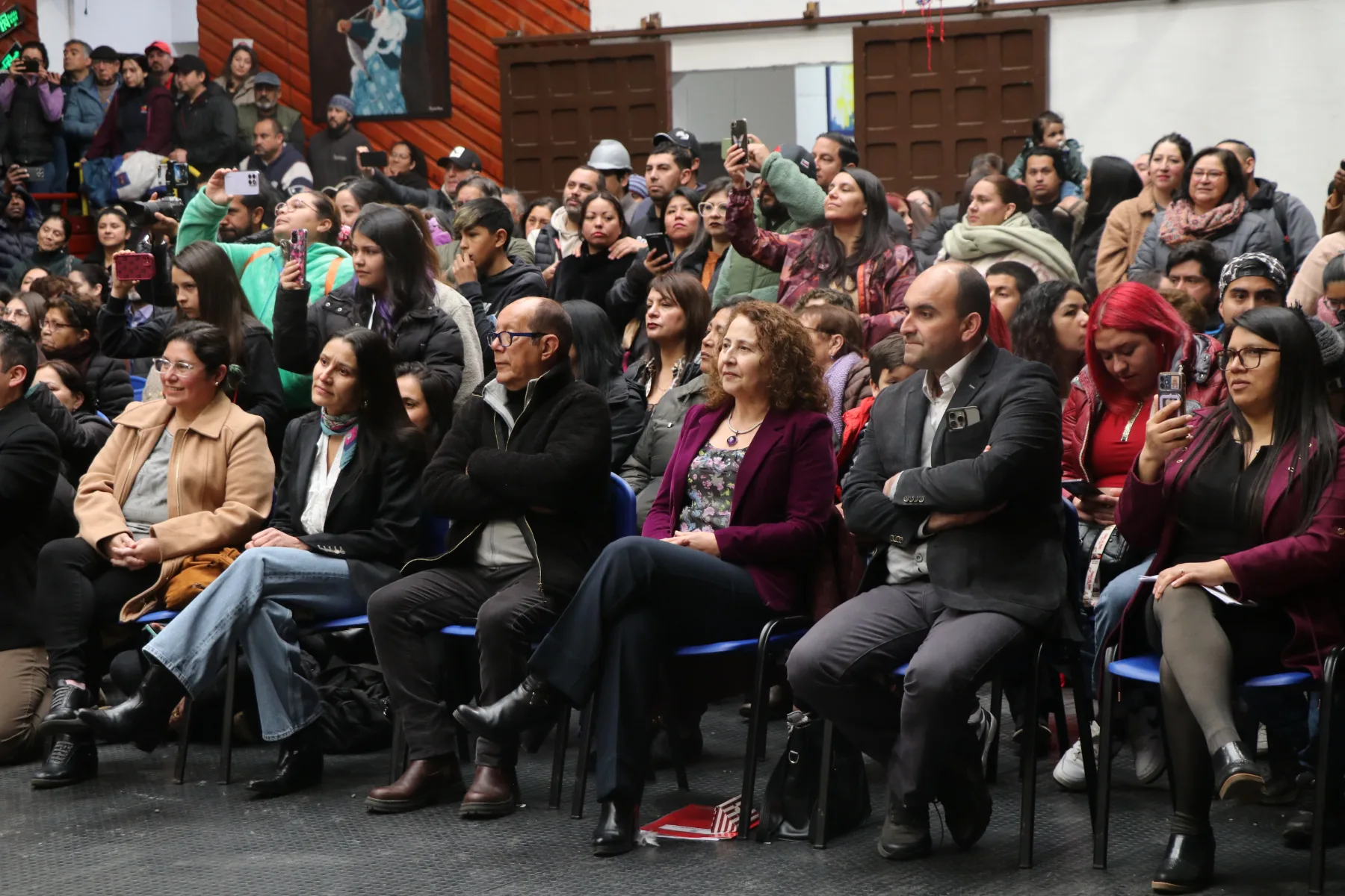 Autoridades y familias repletaron el gimasio municipal