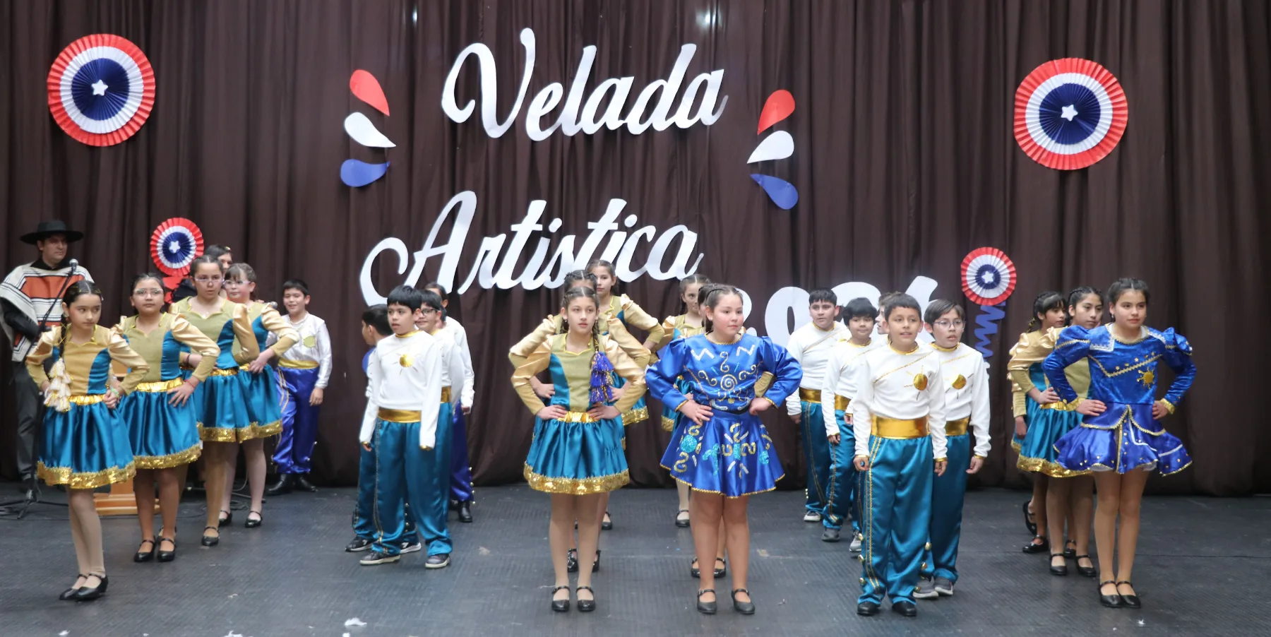Velada Artística