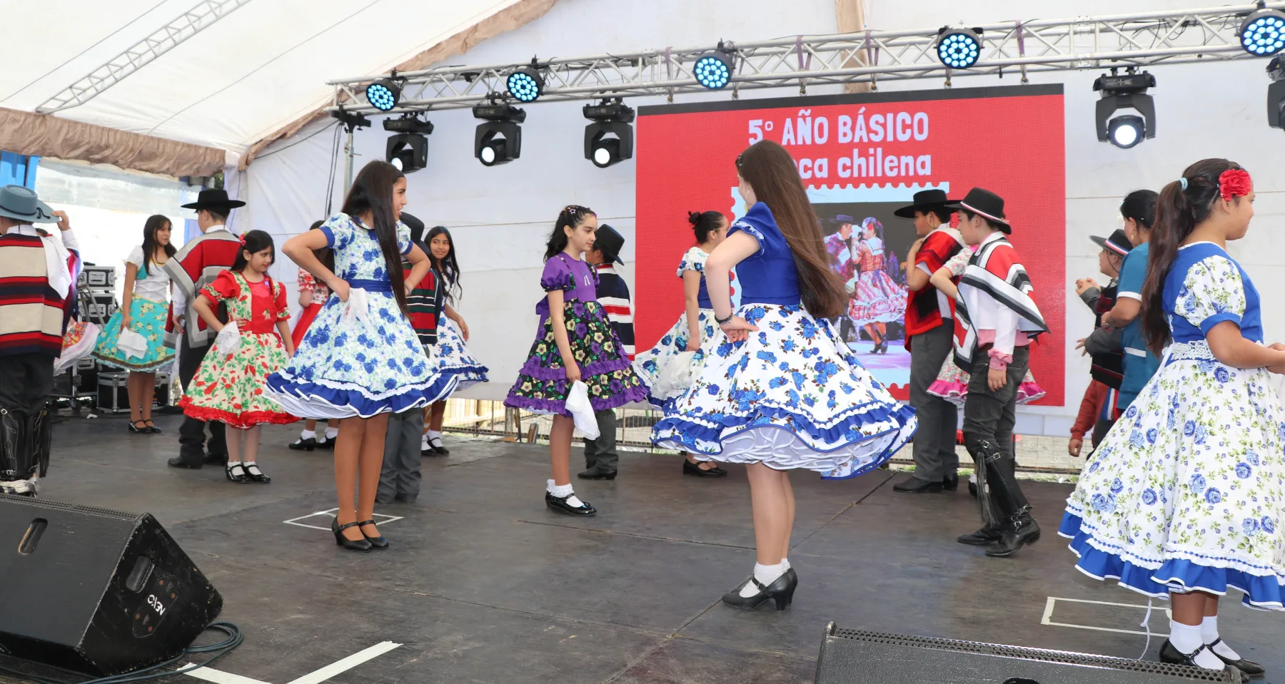 No podia faltar la cueca